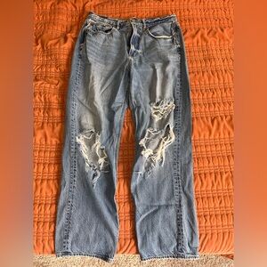 American Eagle Light Blue Distressed 90s Boyfriend Jeans